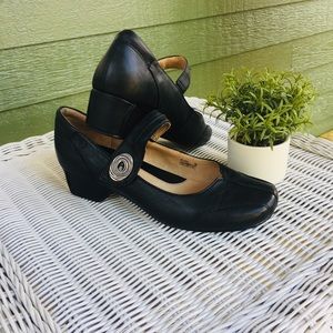 Josef Seibel Cara Black Leather Mary Jane Shoes(9)